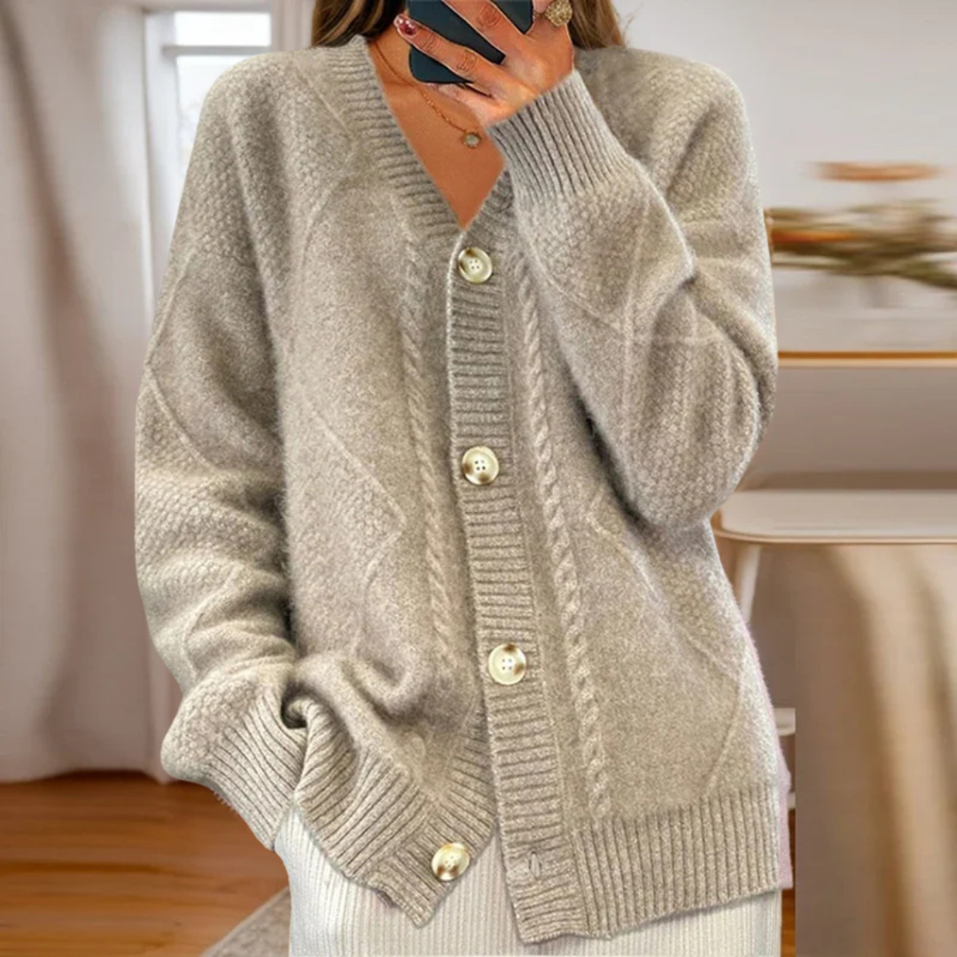 Eloise | Cozy Cable-Knit Cardigan